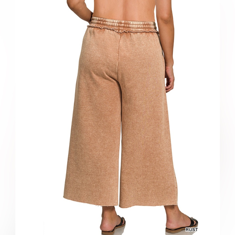188 small - 3X ❤️ Zenana rust ACID WASH FLEECE
PALAZZO SWEATPANTS - Picture 3 of 3